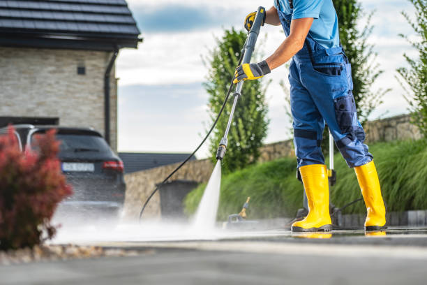 Best Deck Cleaning Services  in Lordship, CT
